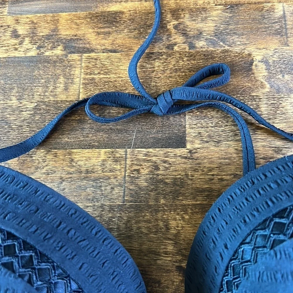 TIME‎ & TRU Solid Black Halter Bikini Top Size Large MINIMALIST BOHO